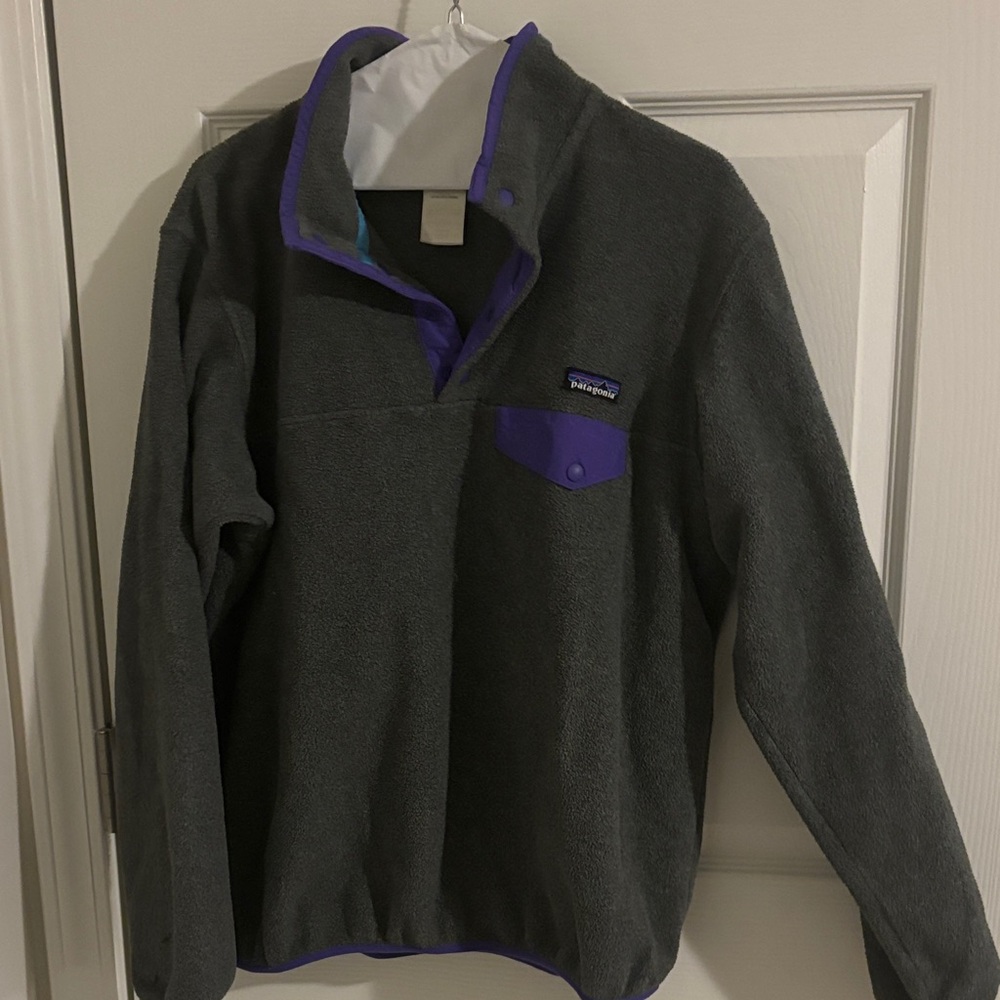 Patagonia Women's Charcoal and Violet Zip-Up